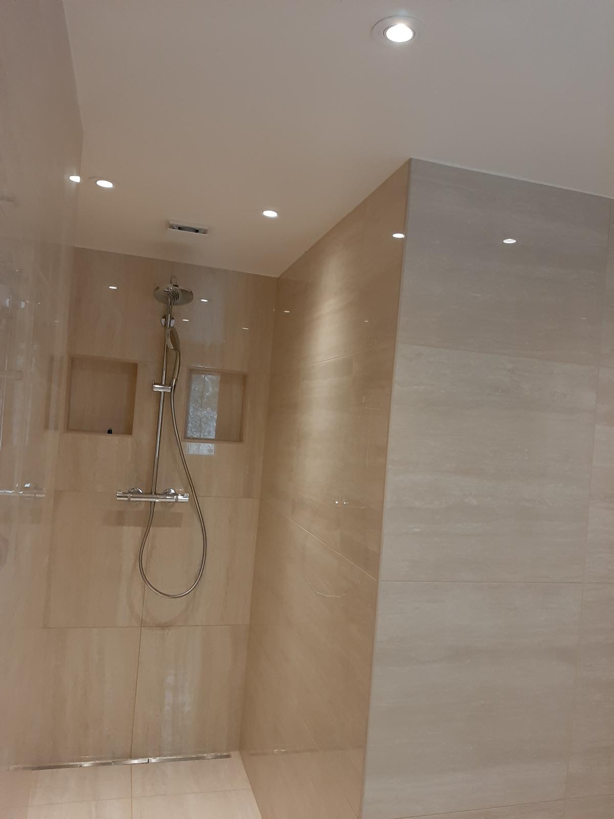 Rénovation de salle de bains réalisée par Promatherm Sàrl — vue 21