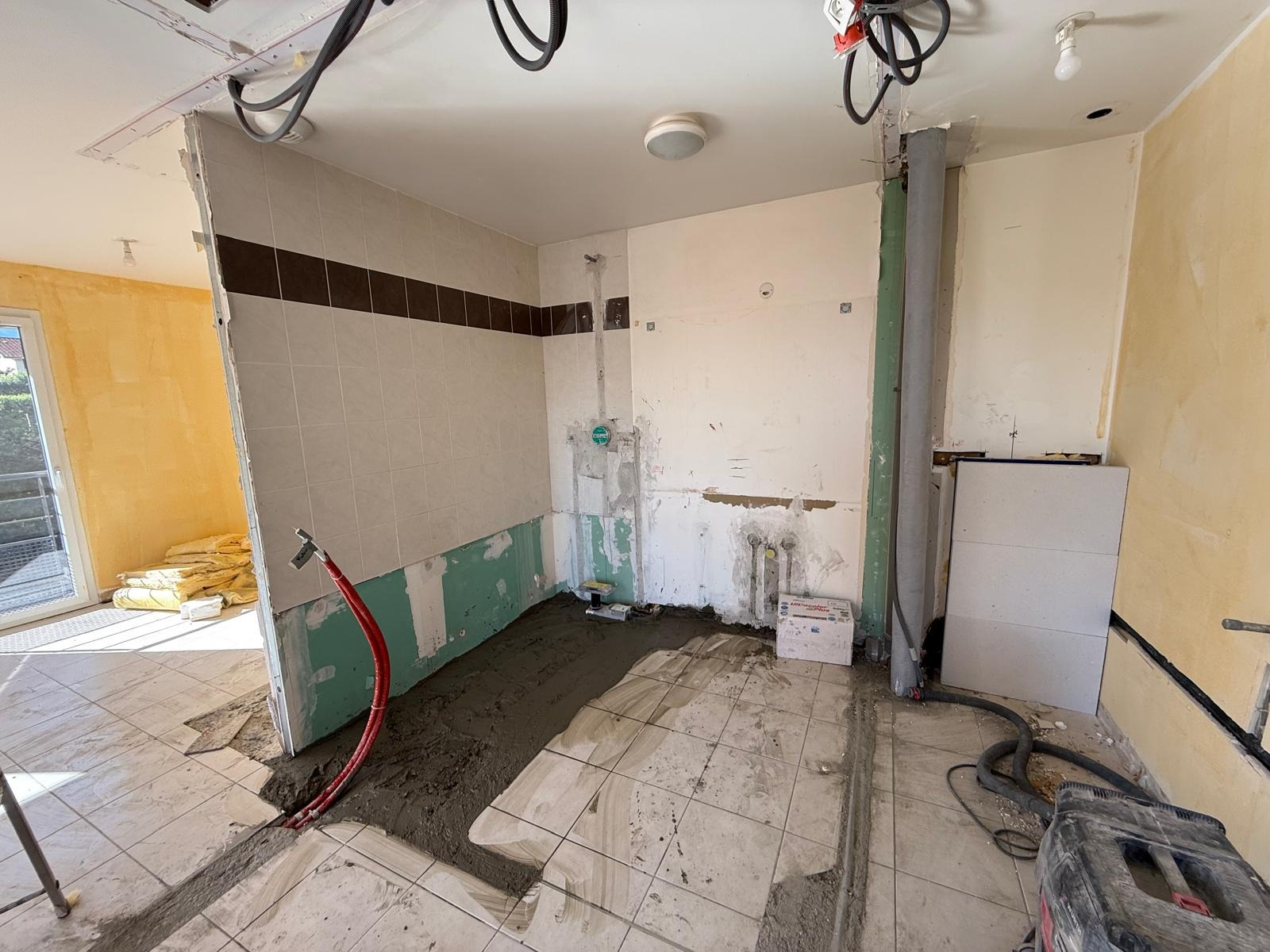 Rénovation sanitaire complète en cours de réalisation