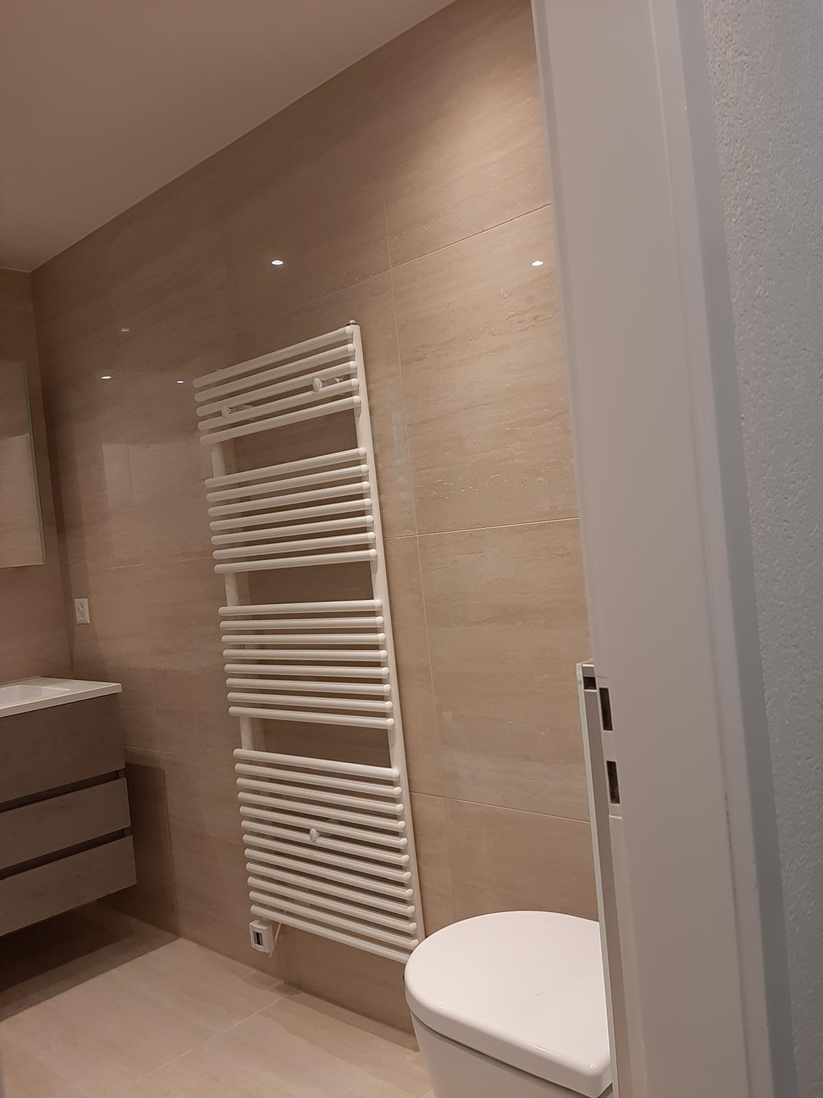 Rénovation de salle de bains réalisée par Promatherm Sàrl — vue 14